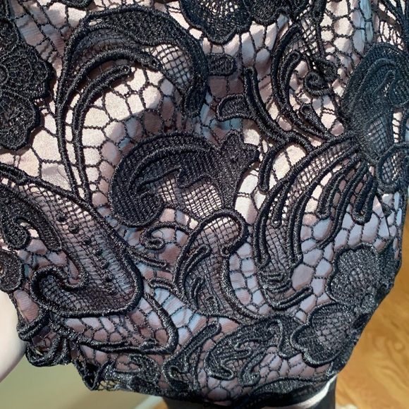 UN DEUX TROIS Silk and Lace Fitted Dress - Size 12 - Picture 5 of 8